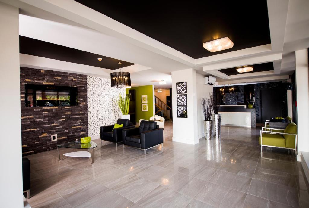 V Hotel & Suites Moncton Bagian luar foto
