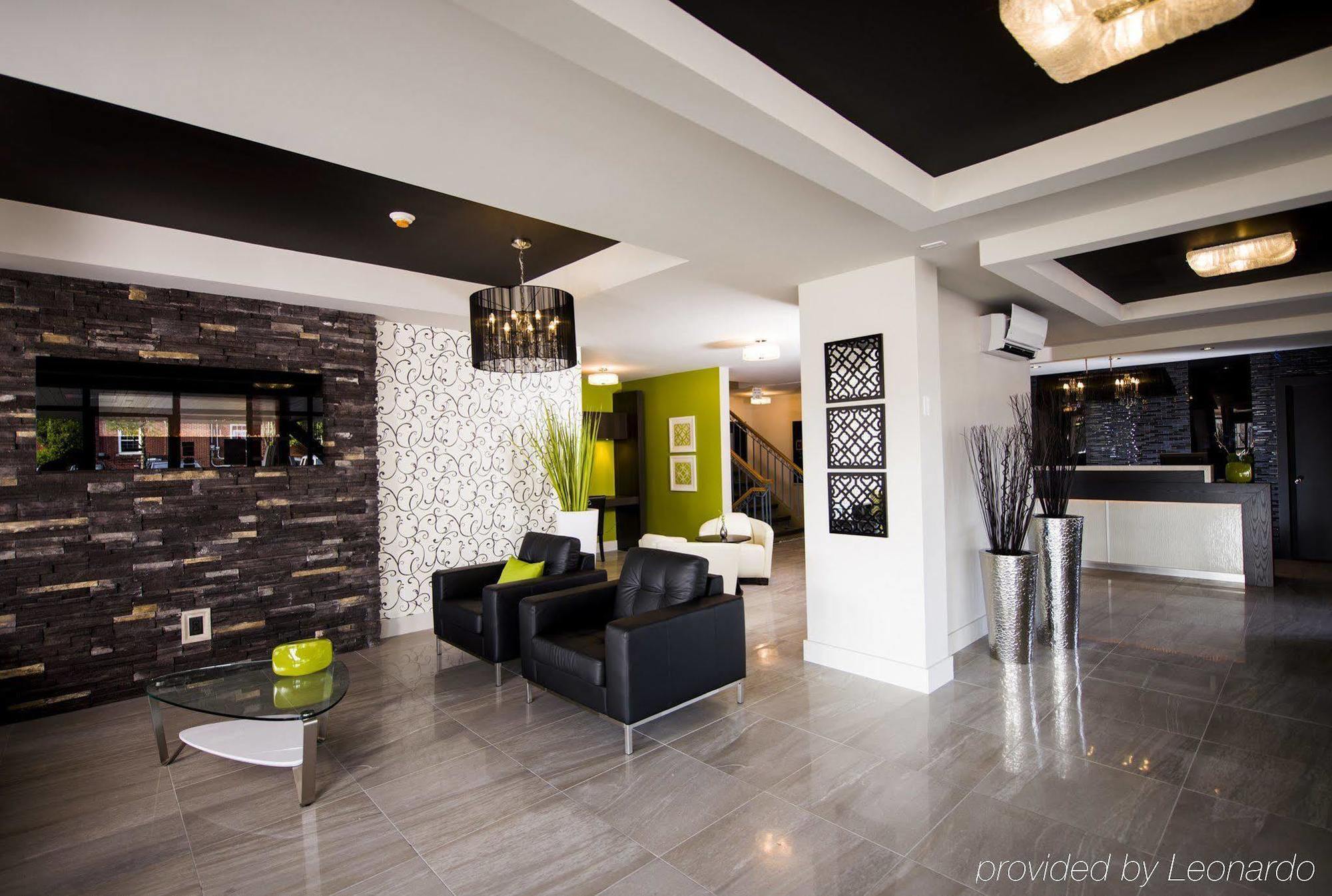 V Hotel & Suites Moncton Bagian luar foto